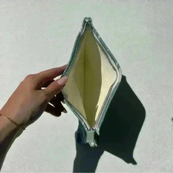 Giorgio Armani Mare Collection Pouch - Picture 2 of 2